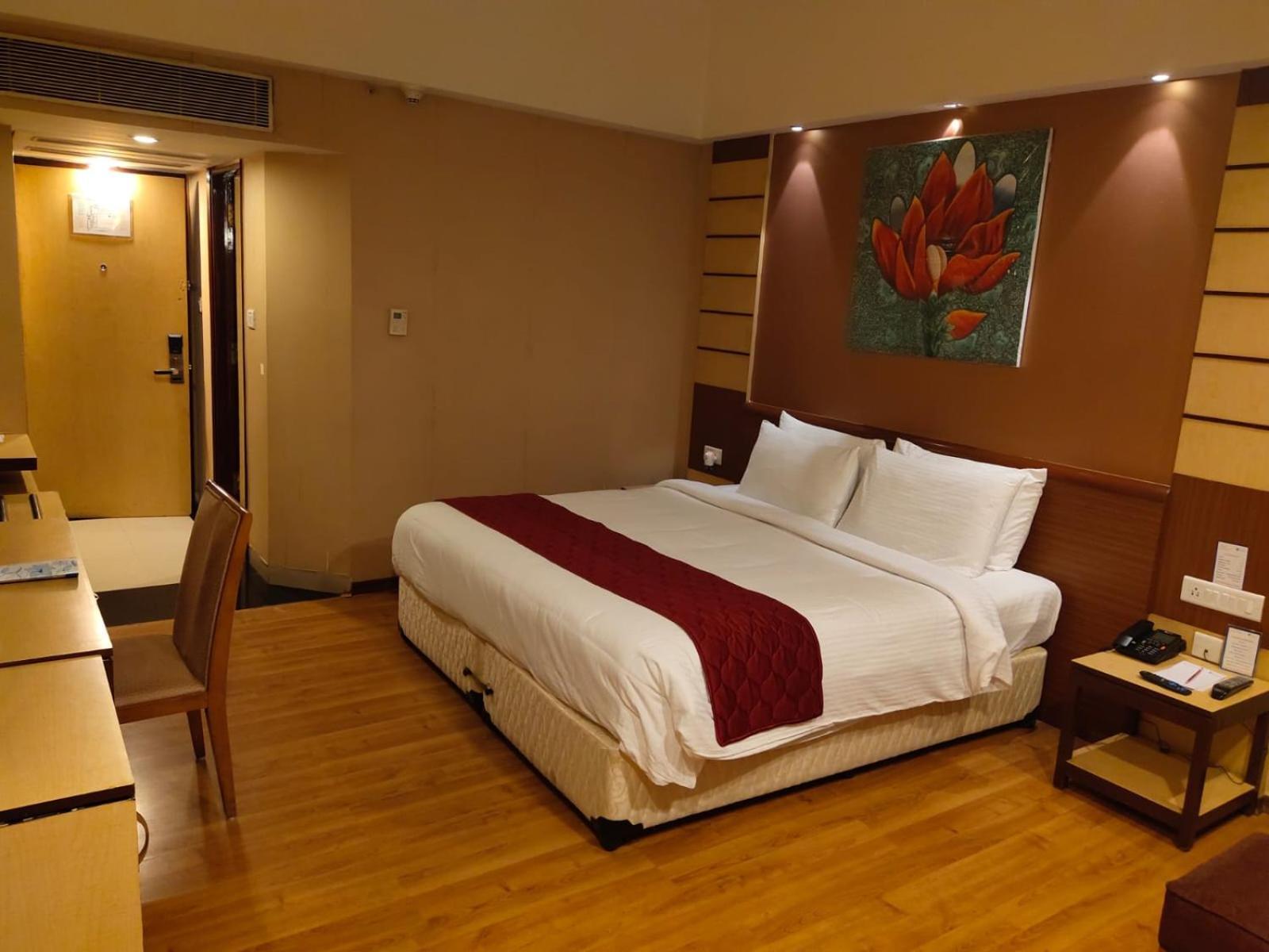 היידראבד Hotel The Plaza מראה חיצוני תמונה