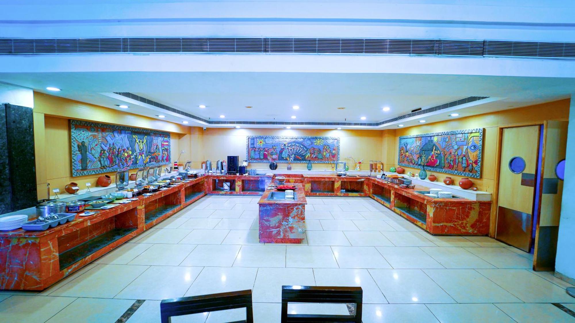 היידראבד Hotel The Plaza מראה חיצוני תמונה