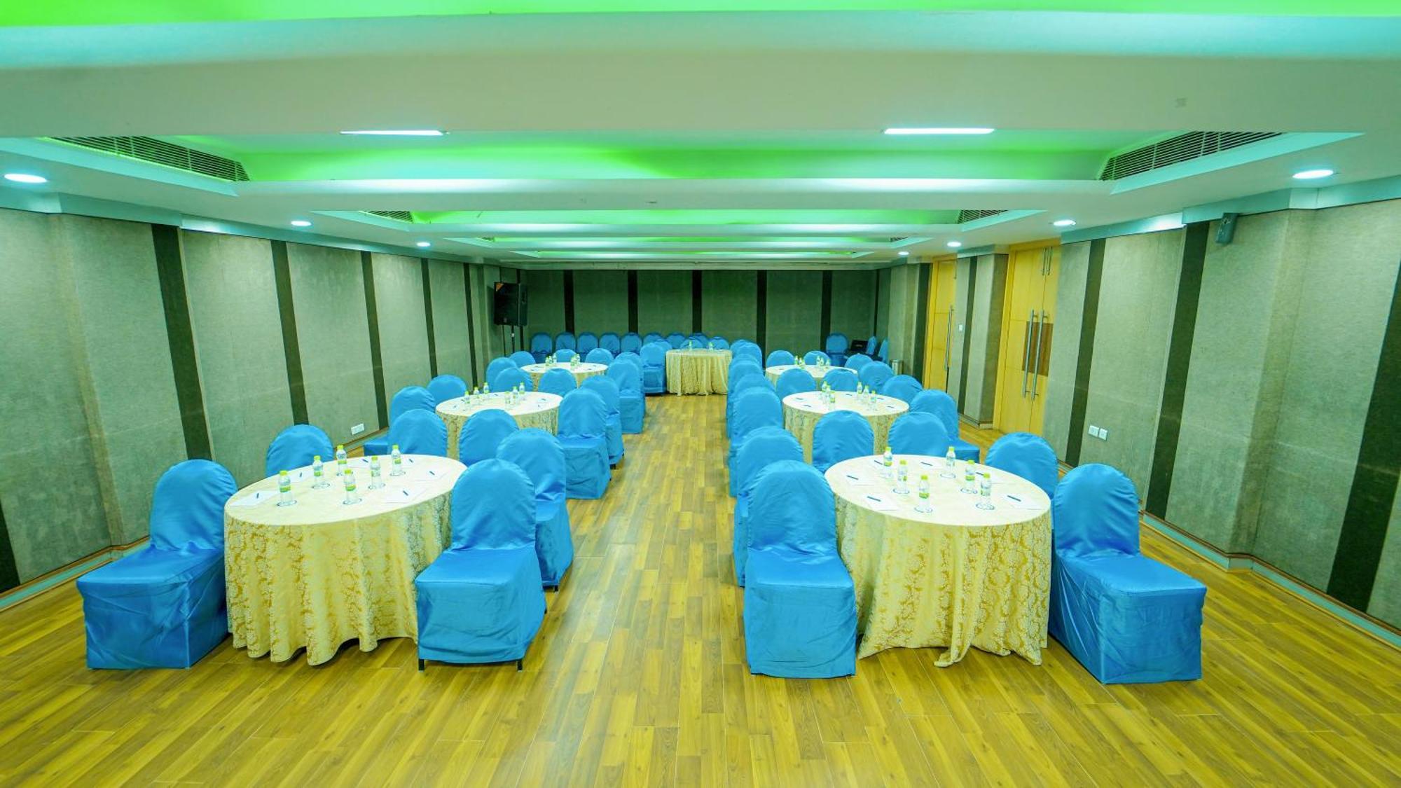 היידראבד Hotel The Plaza מראה חיצוני תמונה