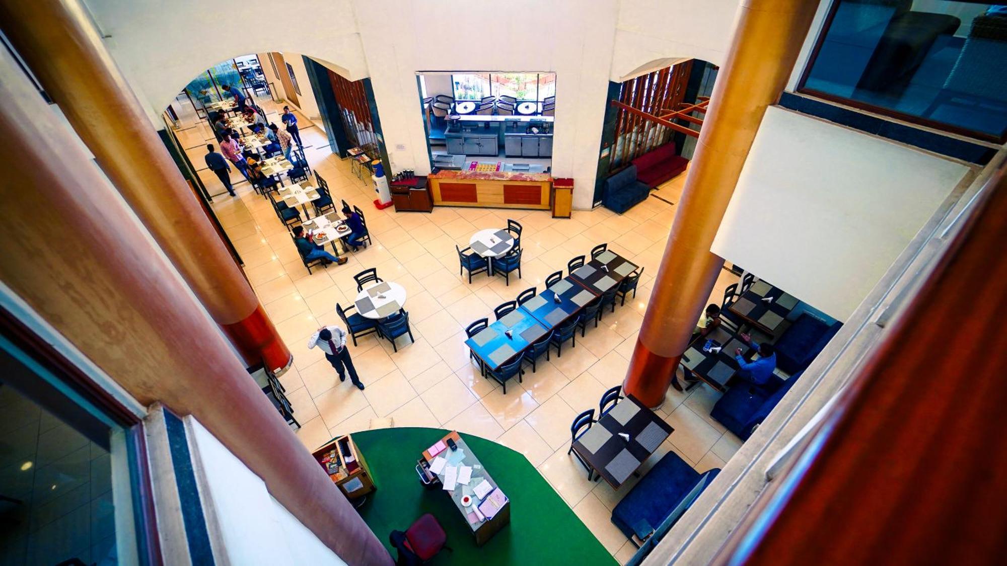 היידראבד Hotel The Plaza מראה חיצוני תמונה