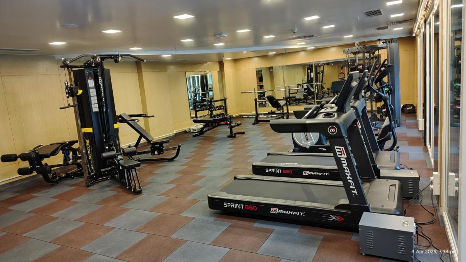 היידראבד Hotel The Plaza מראה חיצוני תמונה